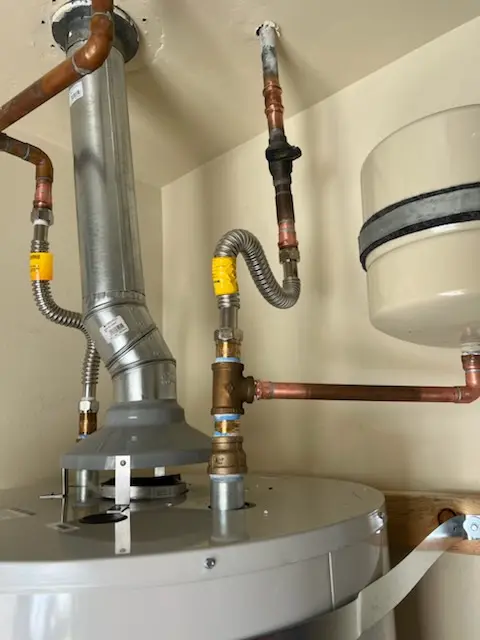 Water heater installation and plumbing repair in North Issaquah